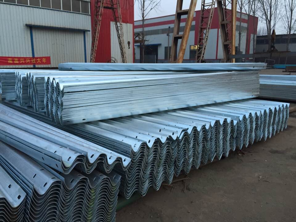 波形護欄板制作流程是怎么樣的？